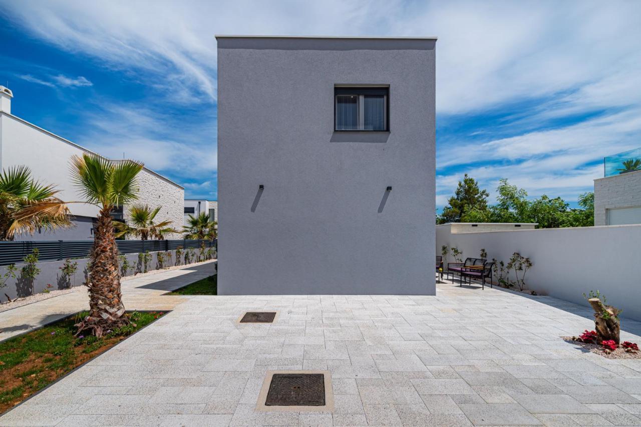 Villa Denis & Sabine 宁 外观 照片