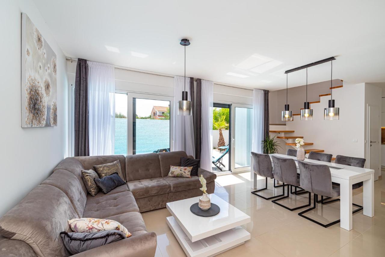 Villa Denis & Sabine 宁 外观 照片